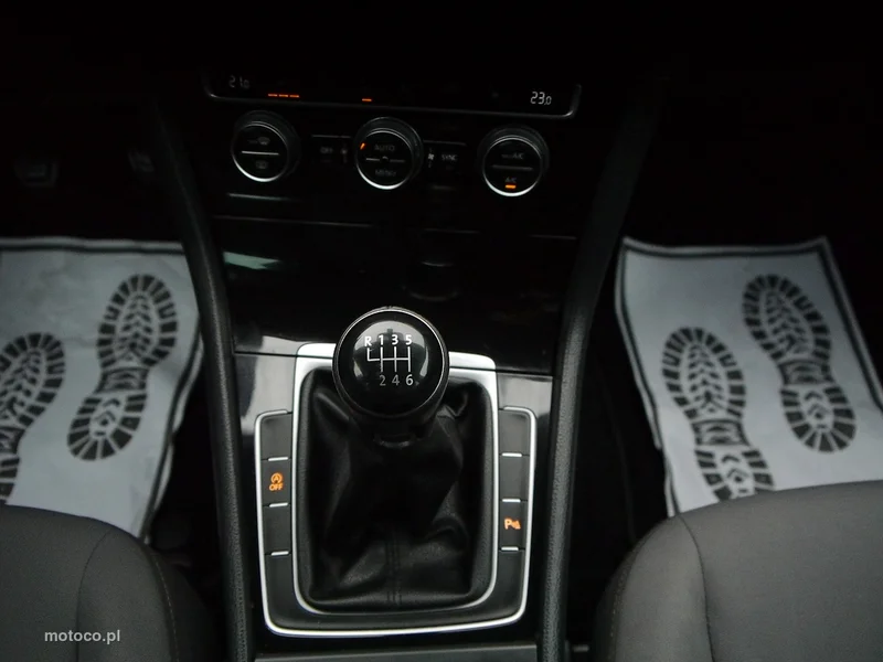 Volkswagen Golf VII 30
