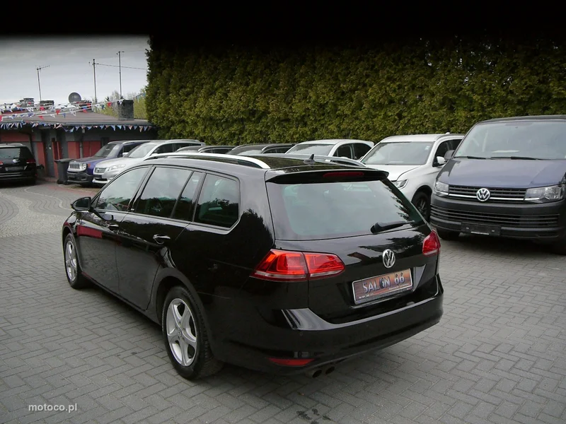 Volkswagen Golf VII 6