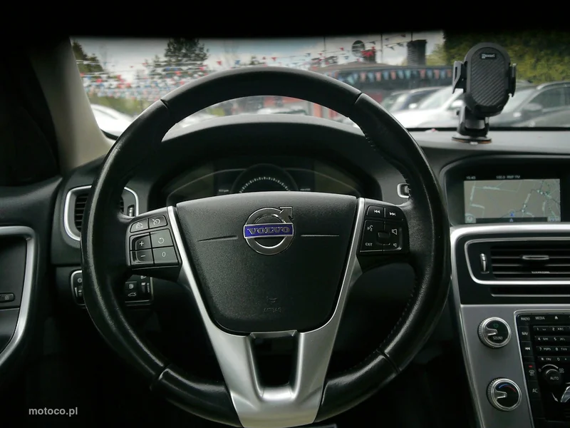 Volvo V60 19