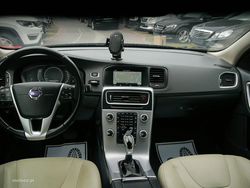 Volvo V60 20