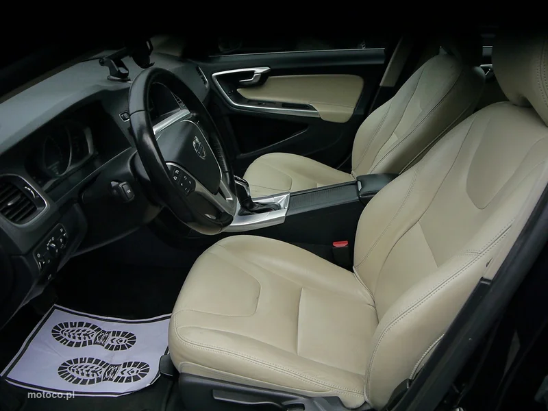 Volvo V60 28