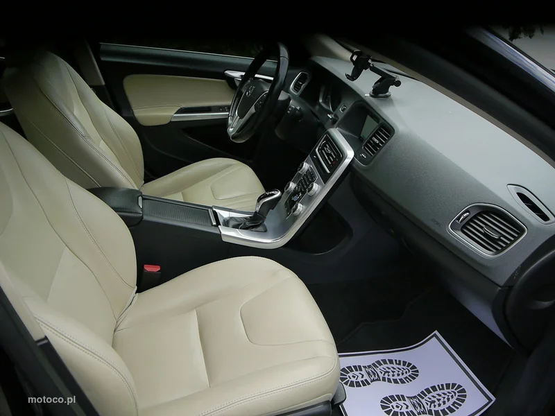 Volvo V60 29