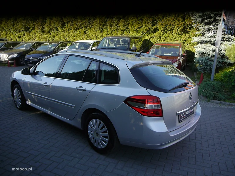 Renault Laguna III 15