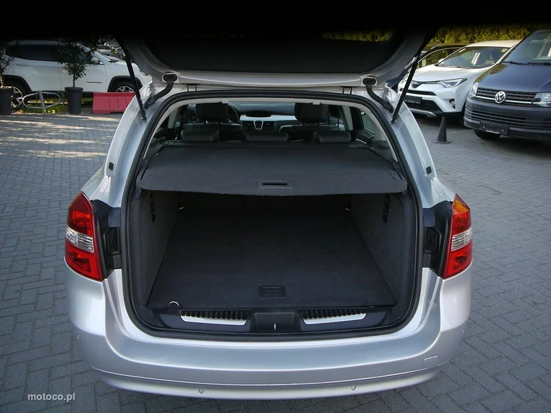 Renault Laguna III 17