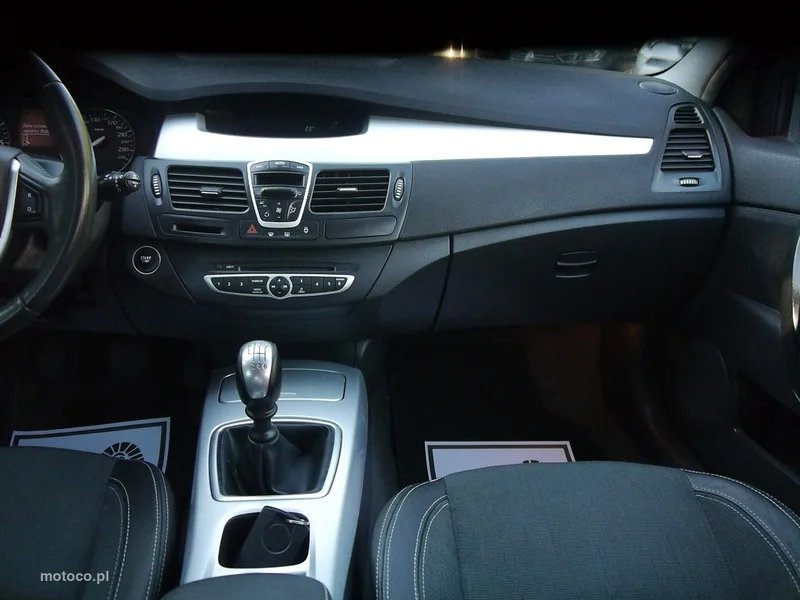 Renault Laguna III 20