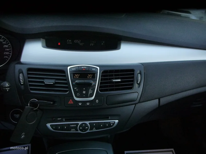 Renault Laguna III 21
