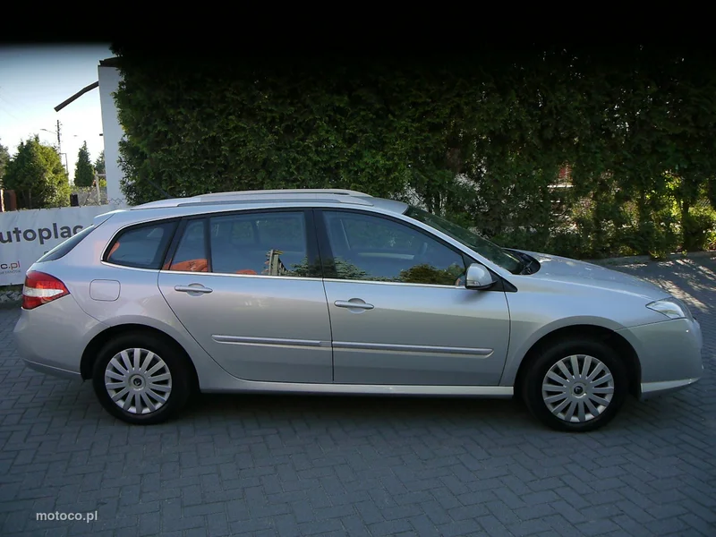 Renault Laguna III 10