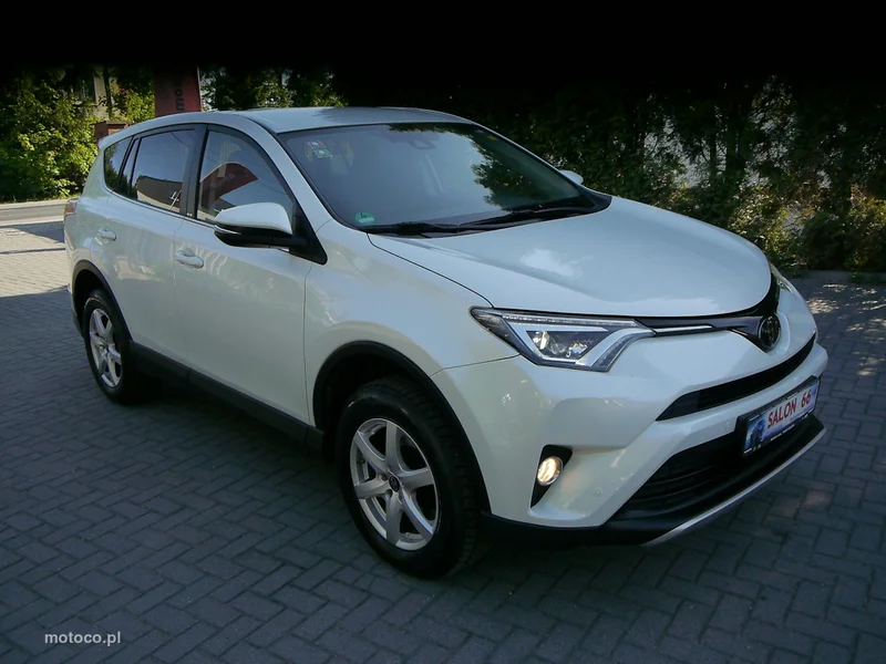 Toyota RAV 4 XA40 14