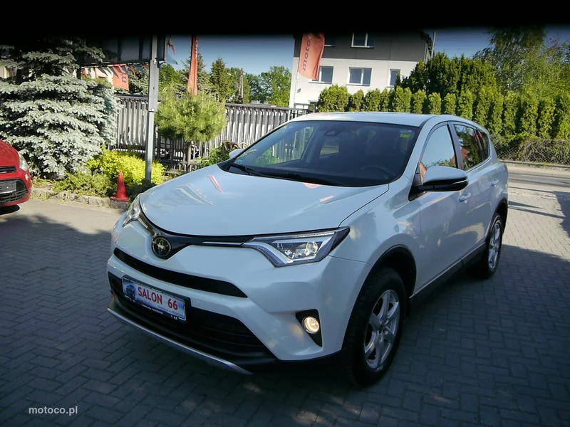Toyota RAV 4 XA40 16