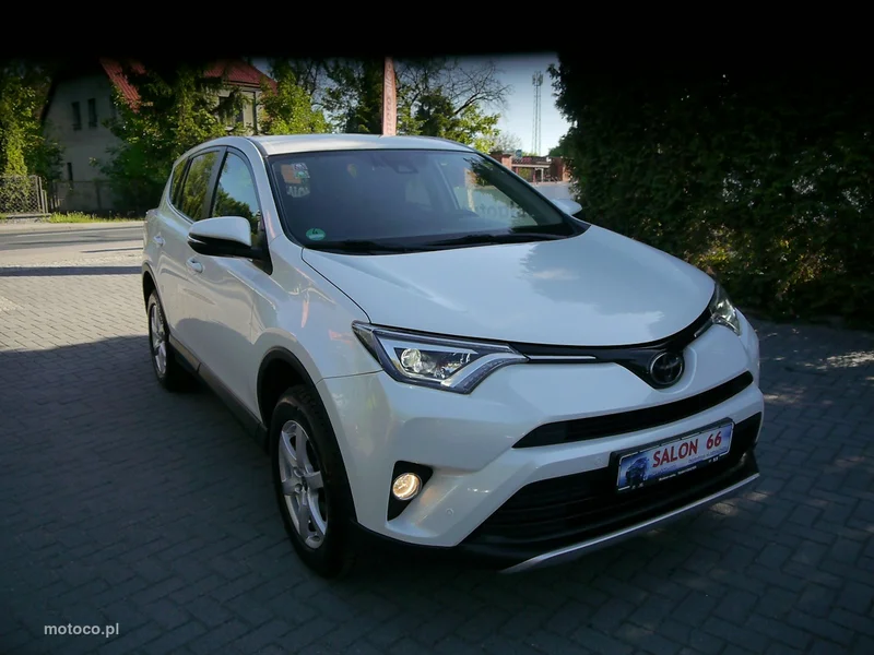 Toyota RAV 4 XA40 17
