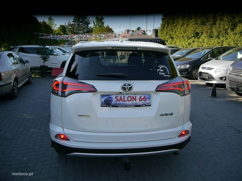 Toyota RAV 4 XA40 20