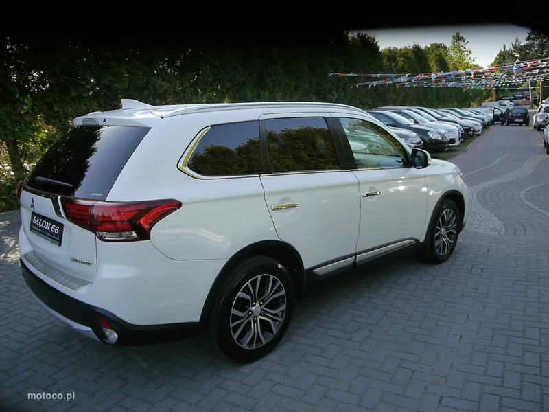 Mitsubishi Outlander 12
