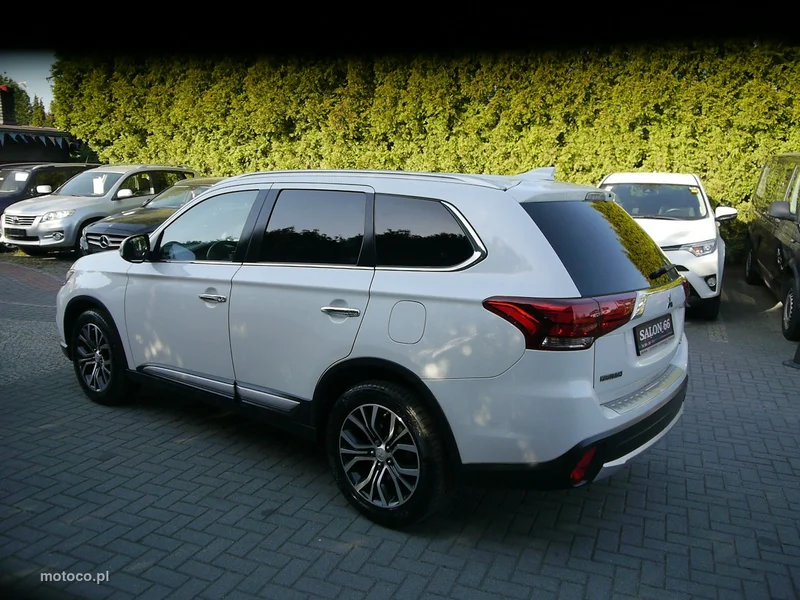 Mitsubishi Outlander 13