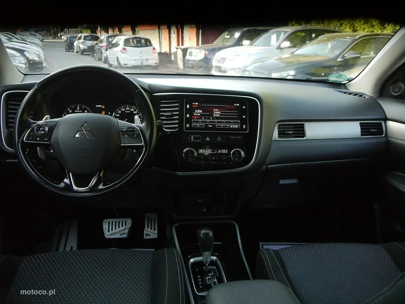 Mitsubishi Outlander 19