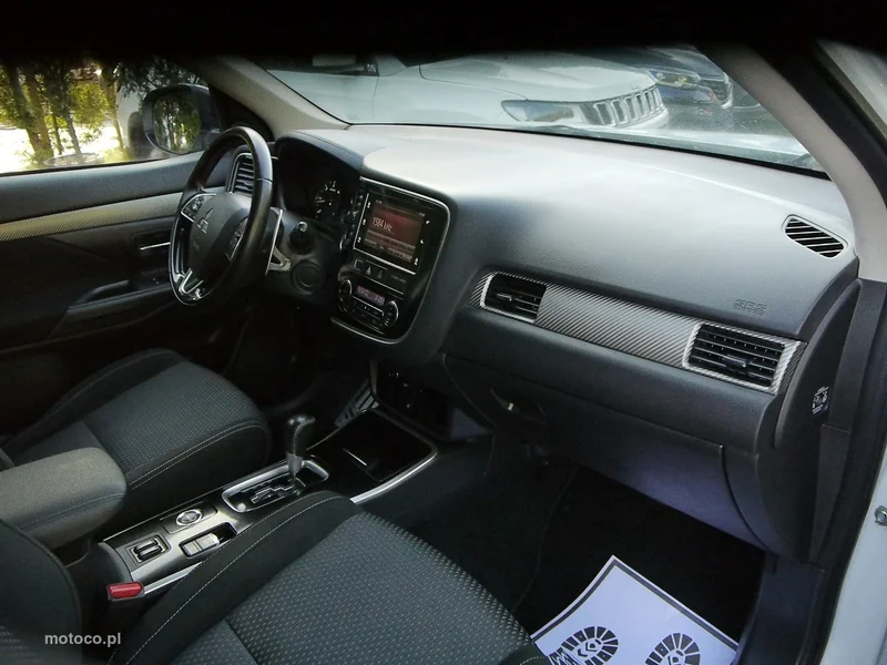 Mitsubishi Outlander 29