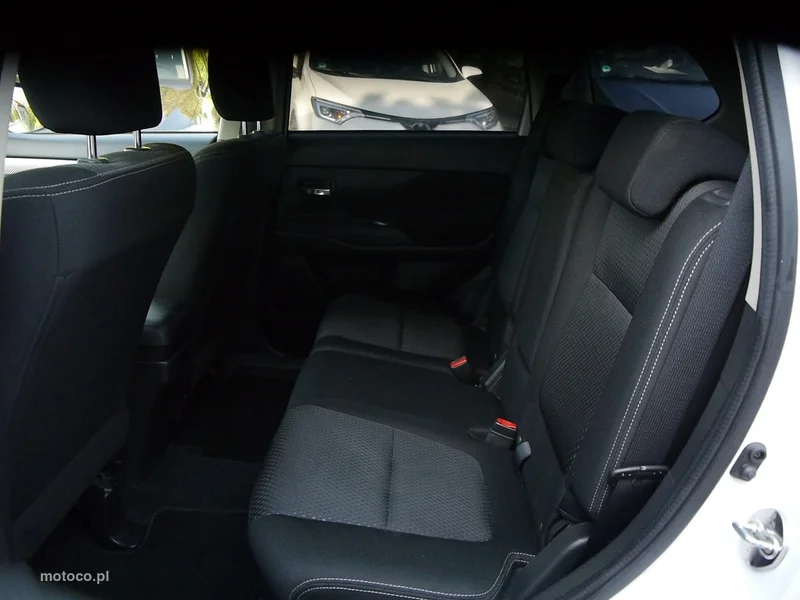Mitsubishi Outlander 34