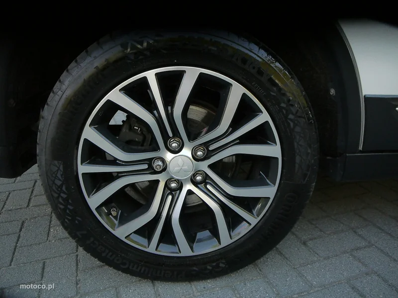 Mitsubishi Outlander 37