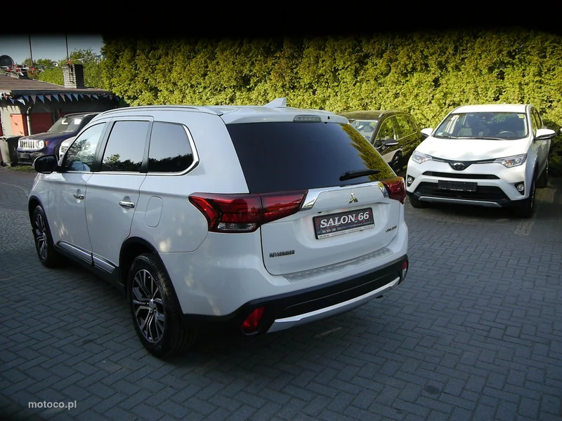Mitsubishi Outlander 6