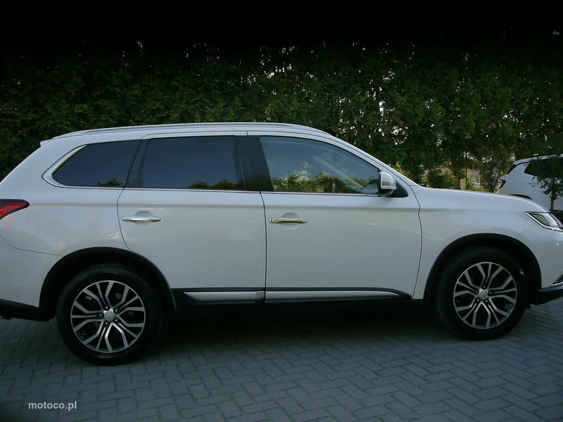 Mitsubishi Outlander 9