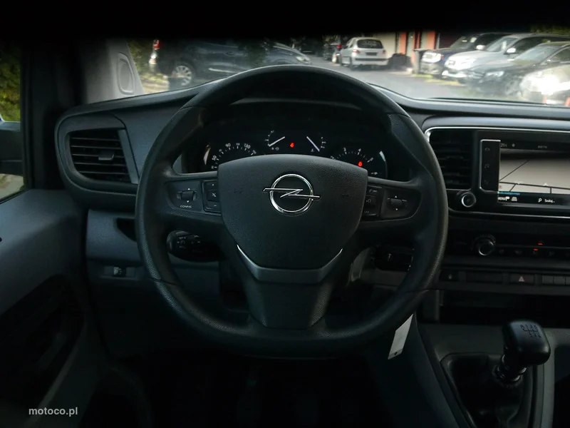 Opel Vivaro 23