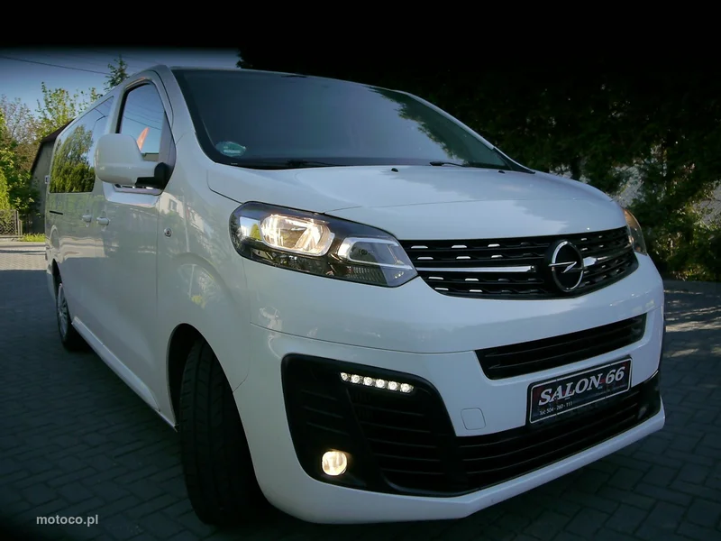 Opel Vivaro 9