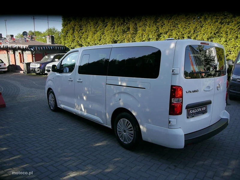 Opel Zafira C Tourer 11