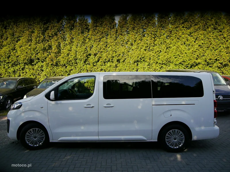 Opel Zafira C Tourer 12