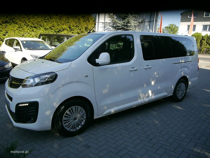 Opel Zafira C Tourer 14