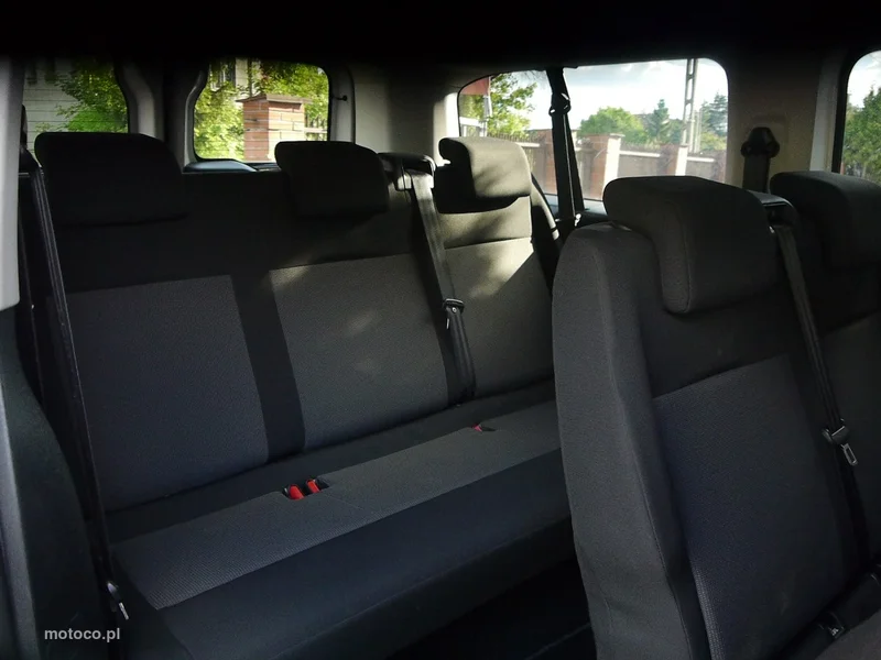 Opel Zafira C Tourer 38