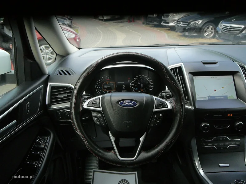 Ford S-Max II 18