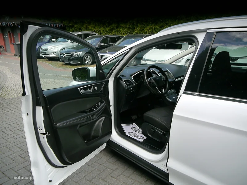 Ford S-Max II 34