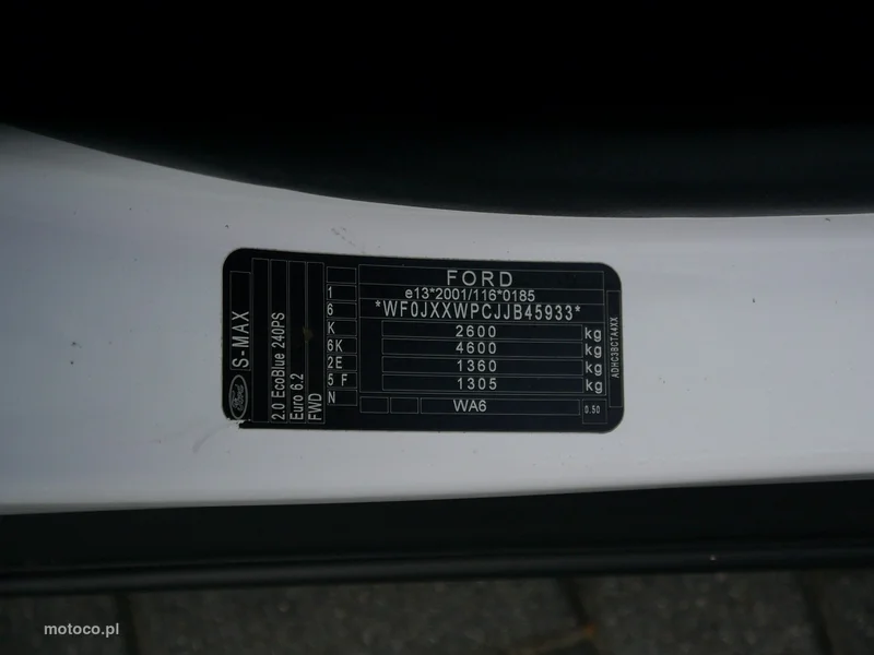 Ford S-Max II 36