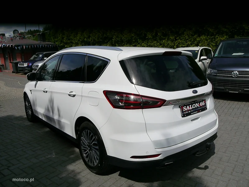 Ford S-Max II 6