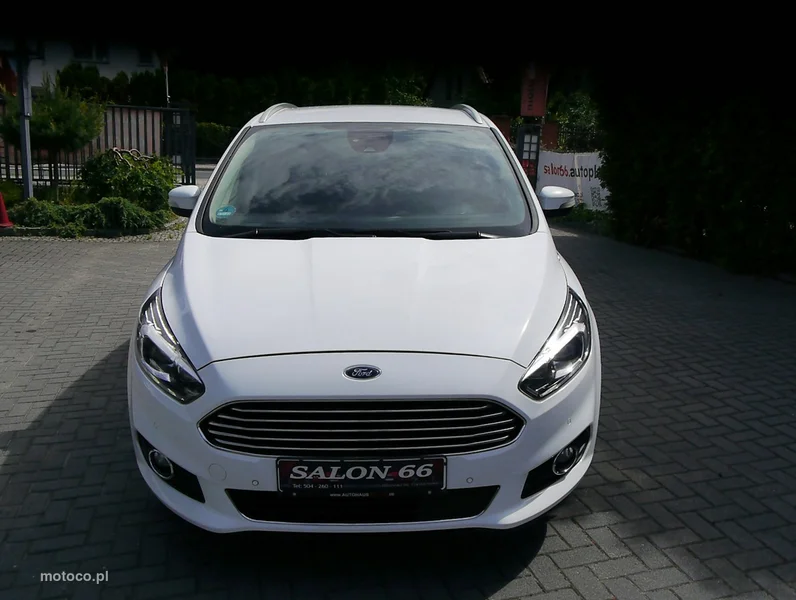 Ford S-Max II 7