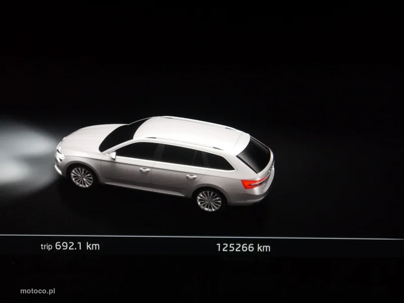 Skoda Superb III 23