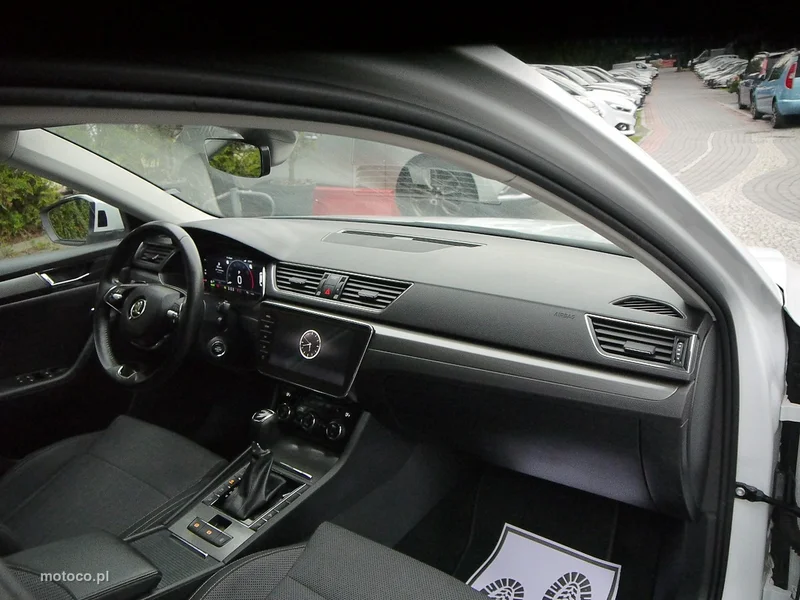 Skoda Superb III 32