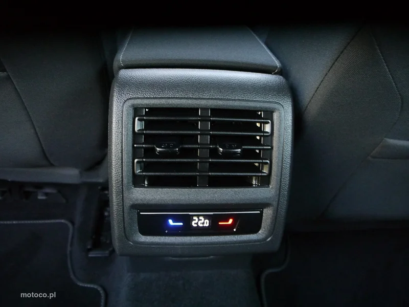 Volkswagen Golf VIII 35