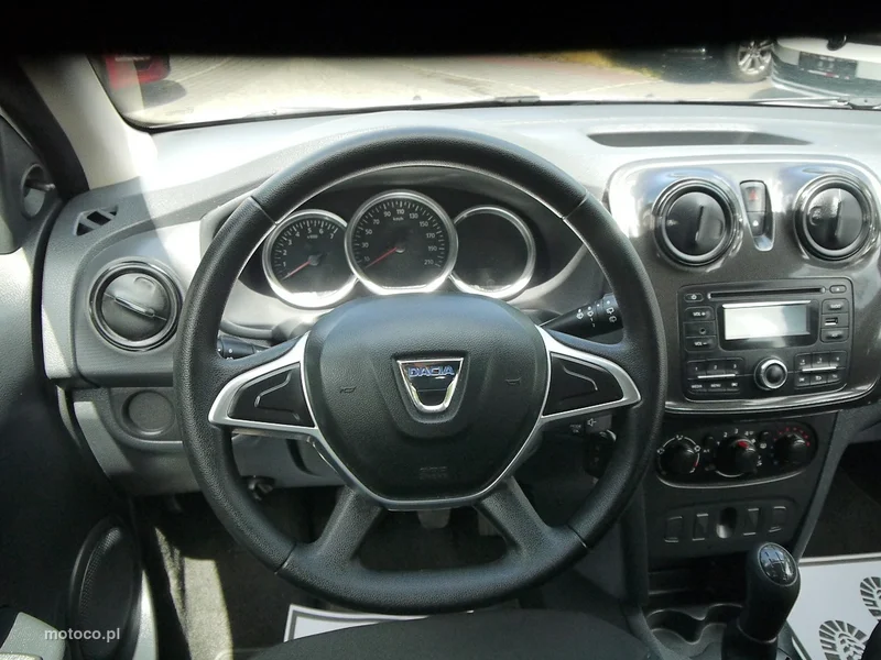 Dacia Sandero 15
