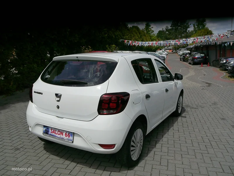 Dacia Sandero 6