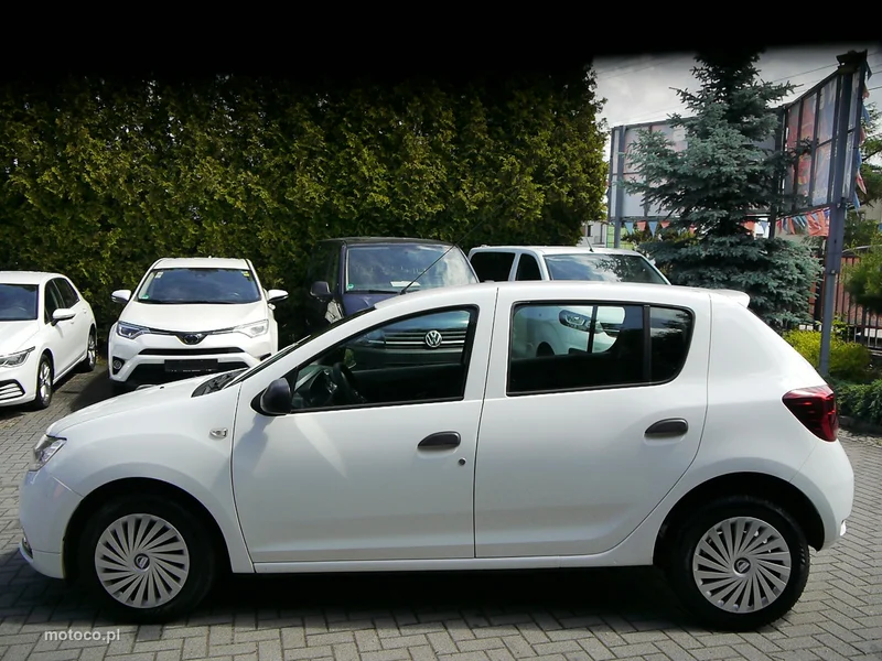 Dacia Sandero 8