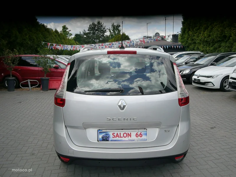 Renault Grand Scenic II 11