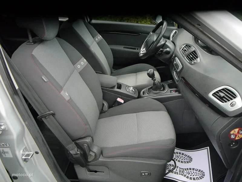 Renault Grand Scenic II 21