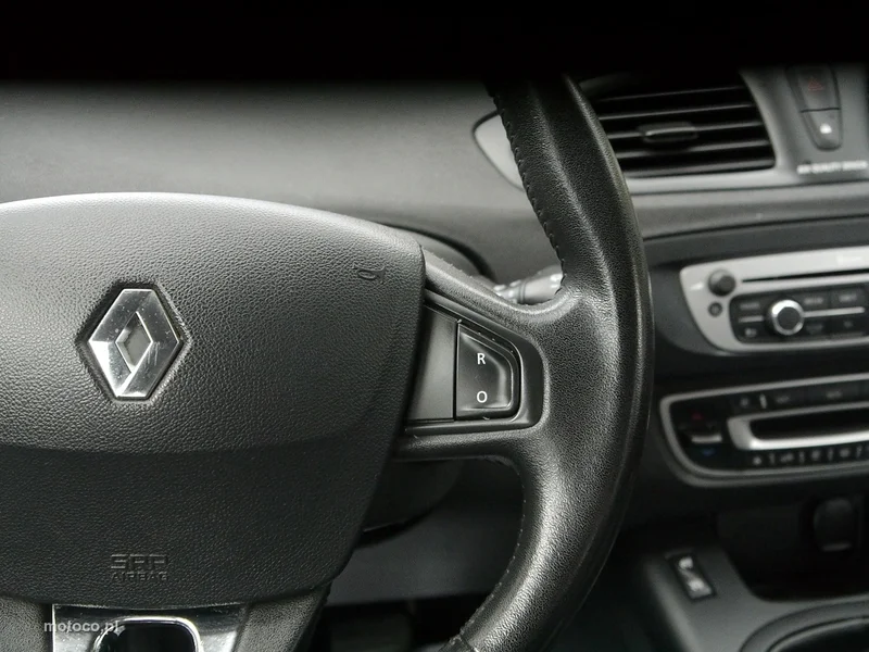 Renault Grand Scenic II 30