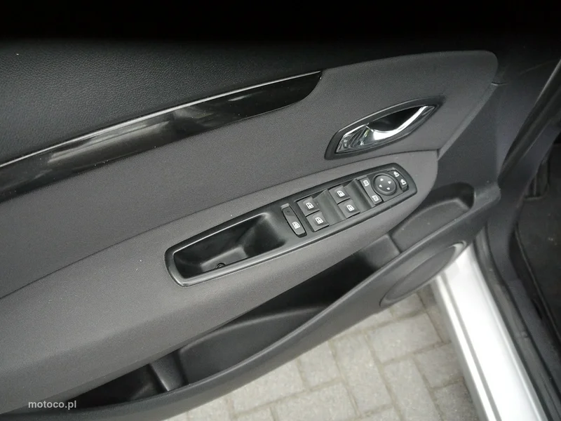 Renault Grand Scenic II 33