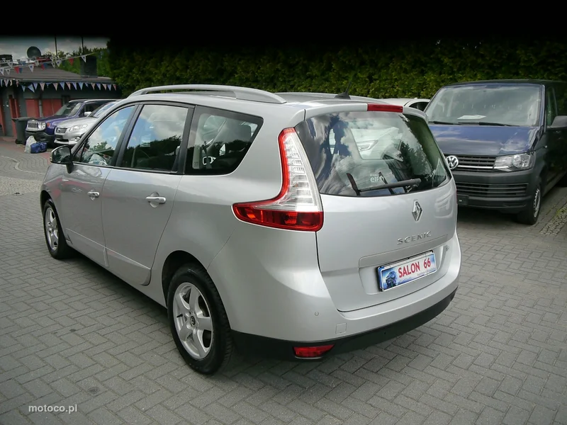 Renault Grand Scenic II 6