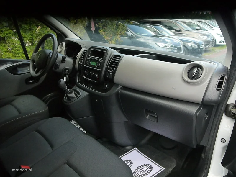 Renault Trafic III 24