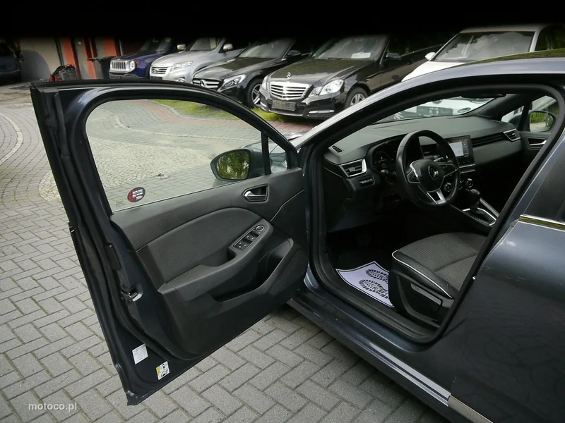 Renault Clio V 37