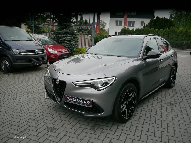 Alfa Romeo Stelvio 16