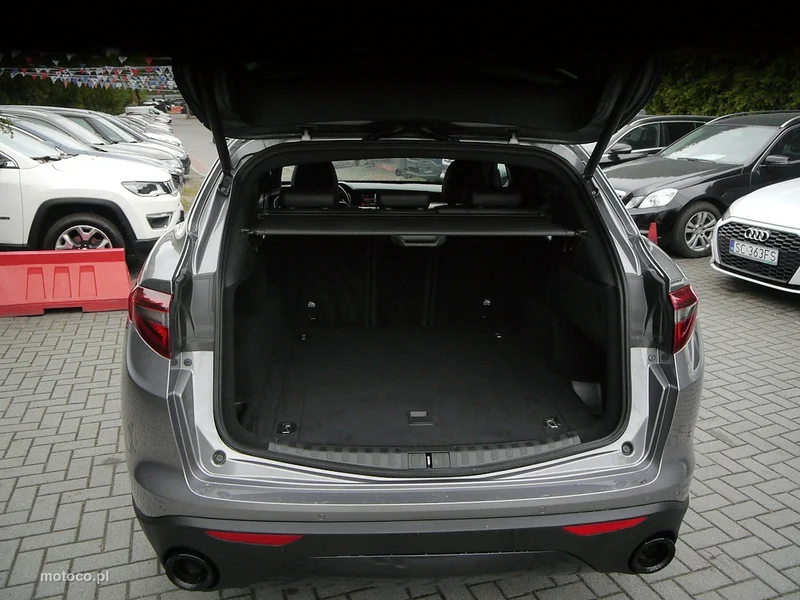 Alfa Romeo Stelvio 18