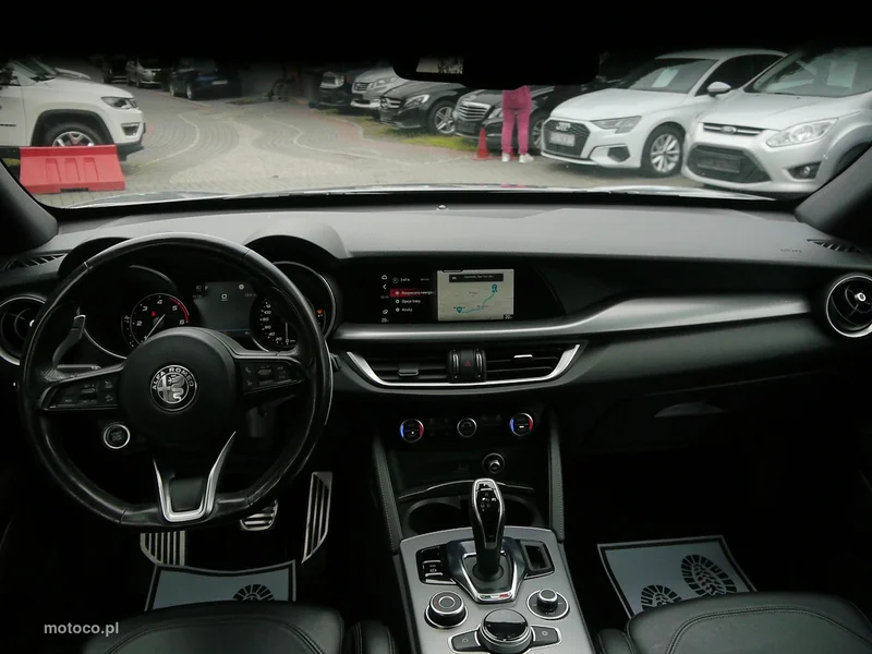 Alfa Romeo Stelvio 22